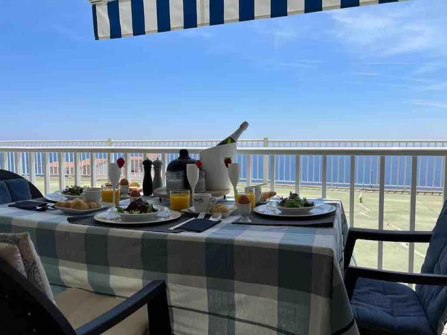 Belleza Del Mar Apartment Roses
